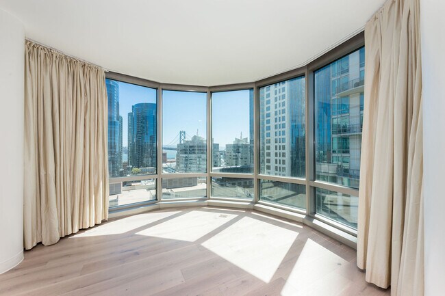Foto del edificio - 333 1st St