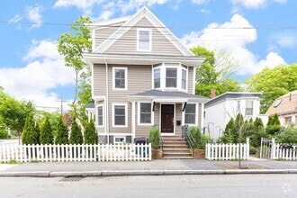 Building Photo - 208 Arlington St