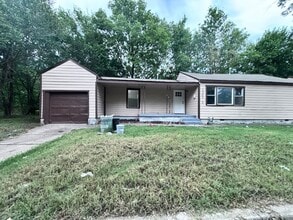 Building Photo - 1503 E Virgin St