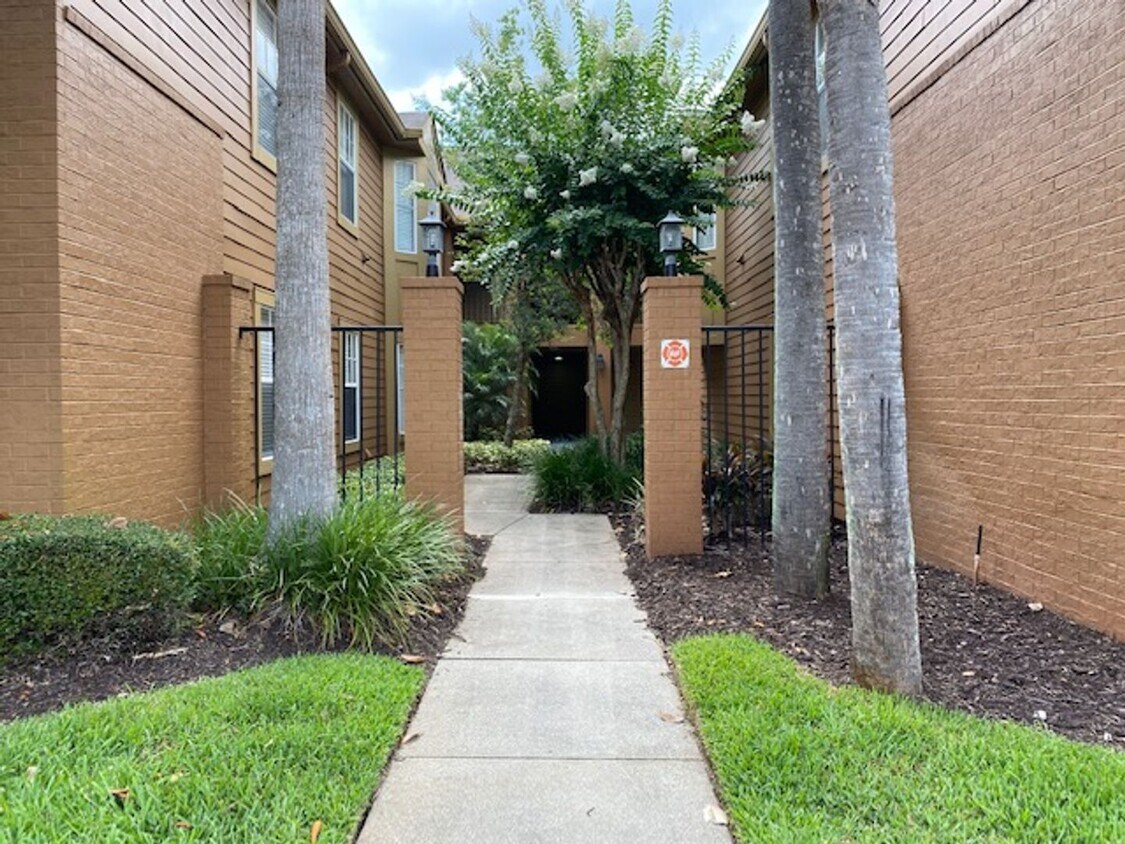 Foto principal - Welcome home to these beautifully Condo in...