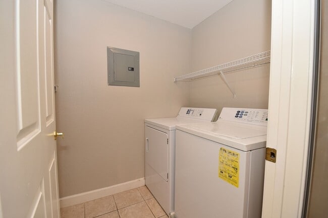 Building Photo - Beautiful 2 Bed 2 Bath Condo at Vistana!