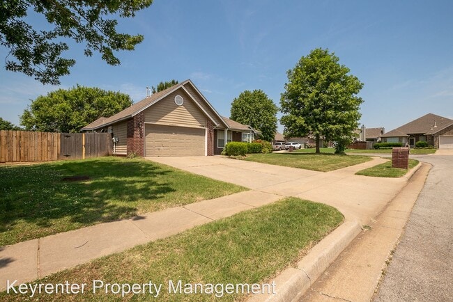 Foto del edificio - 3 br, 2 bath House - 11604 S 104th Ave E