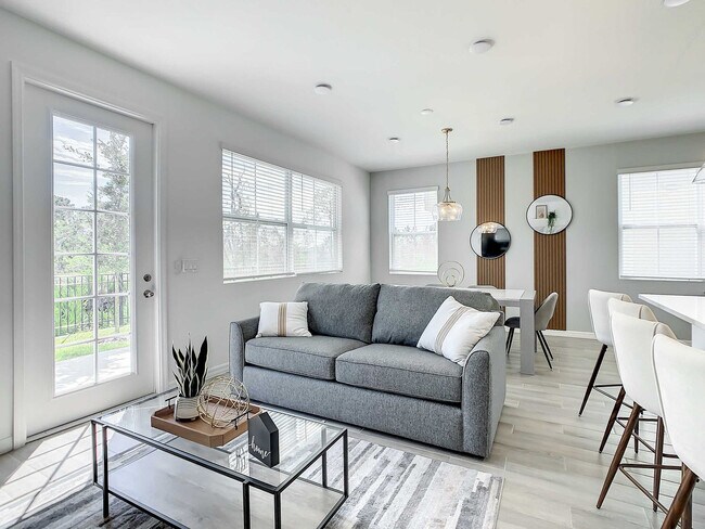 Building Photo - 1048 Plantation Ln