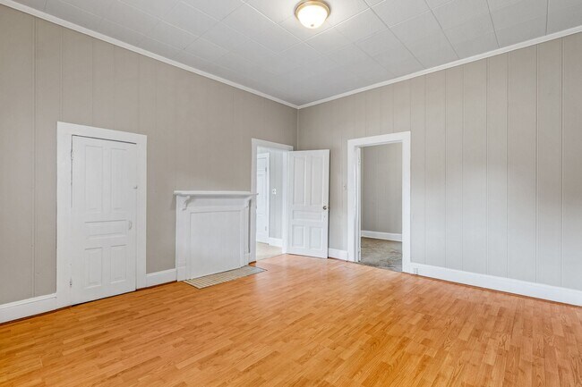Foto del edificio - UNCG area with 3 bedrooms and 1 bath, Cent...