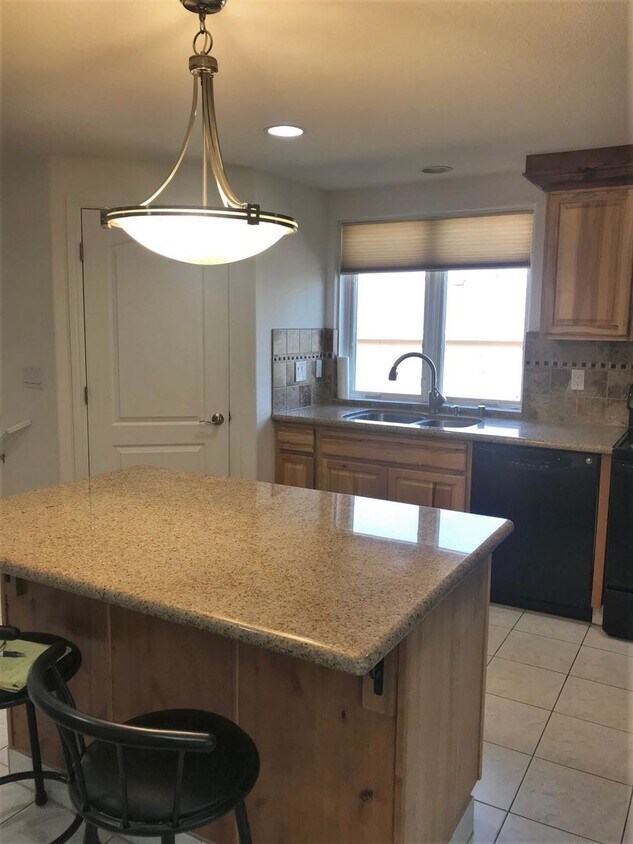 Primary Photo - Updated Two-Bedroom & One-Bathroom Apartment