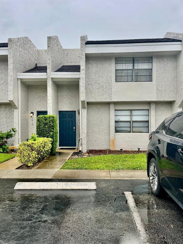Foto del edificio - 2617 N 40th Ave