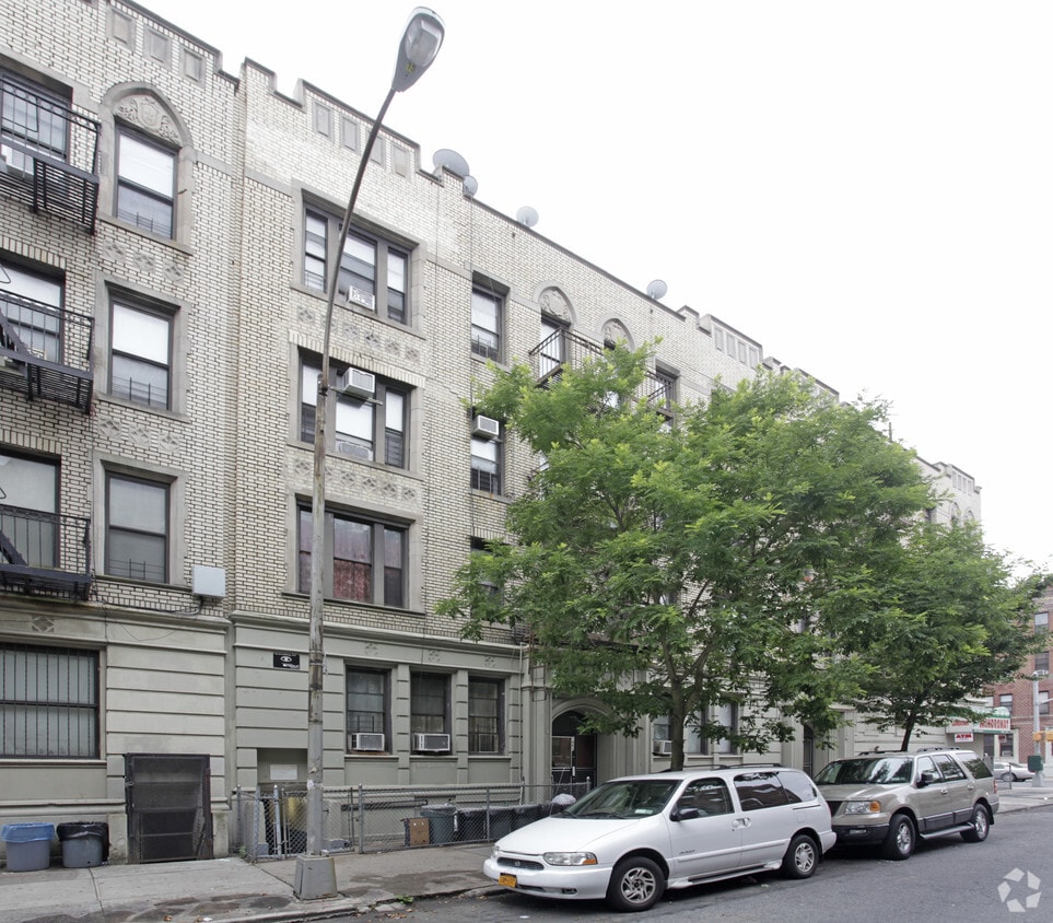Primary Photo - 1660 Union St