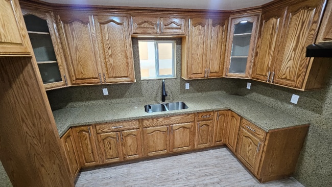 Photo - 711 N Sloan Ave Apartment