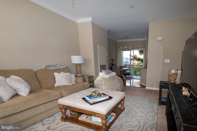 Building Photo - 21755 Ascot Ct