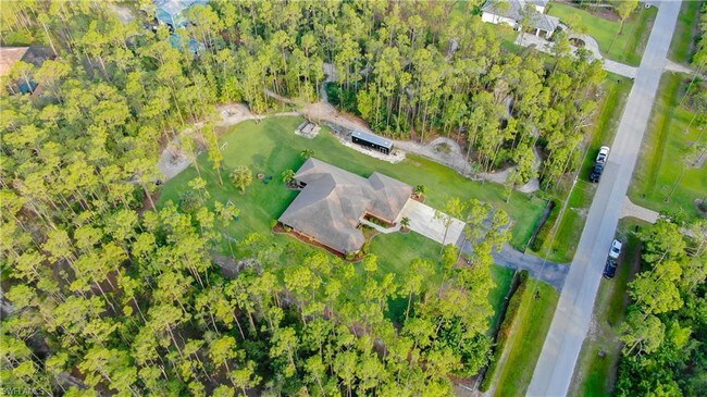 Foto del edificio - 24609 Amarillo Dr