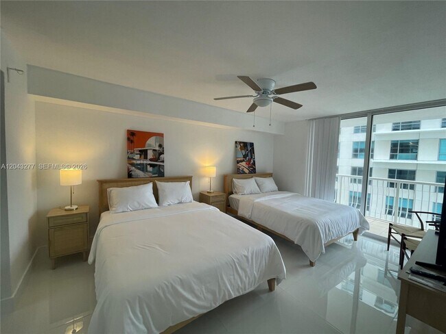 Foto del edificio - 1200 Brickell Bay Dr