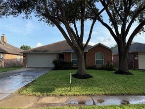 Building Photo - 15615 Lost Maples Dr