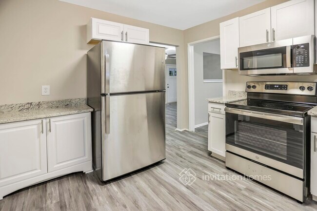 Foto del edificio - 3473 Pinehill Dr