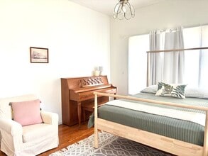 Building Photo - 315 S Washington St