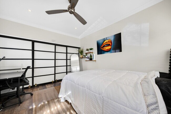 Foto del edificio - 5917 Lexington Ave