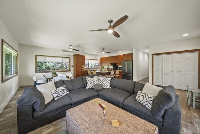 Foto del edificio - Tropical 4BR Gated Retreat w/ Sauna, Walk to Velzyland Beach