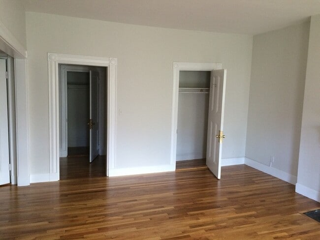 Building Photo - 475 Beacon St