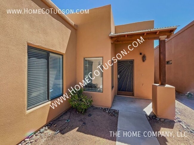 Building Photo - 4132 E Calle Marfil: Three Bedroom Home wi...