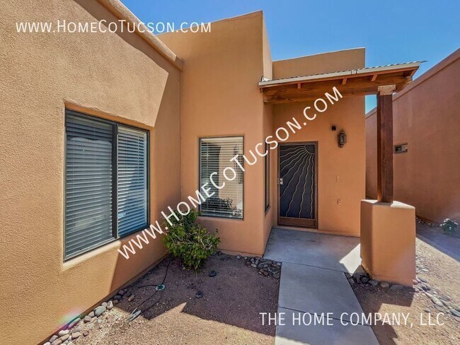 Foto del edificio - 4132 E Calle Marfil: Three Bedroom Home wi...