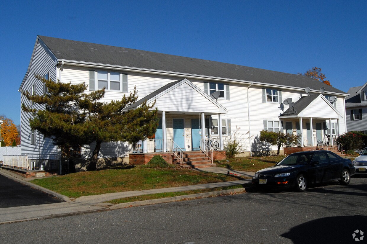 68 Vine St, Jamesburg, NJ 08831 Apartments in Jamesburg, NJ