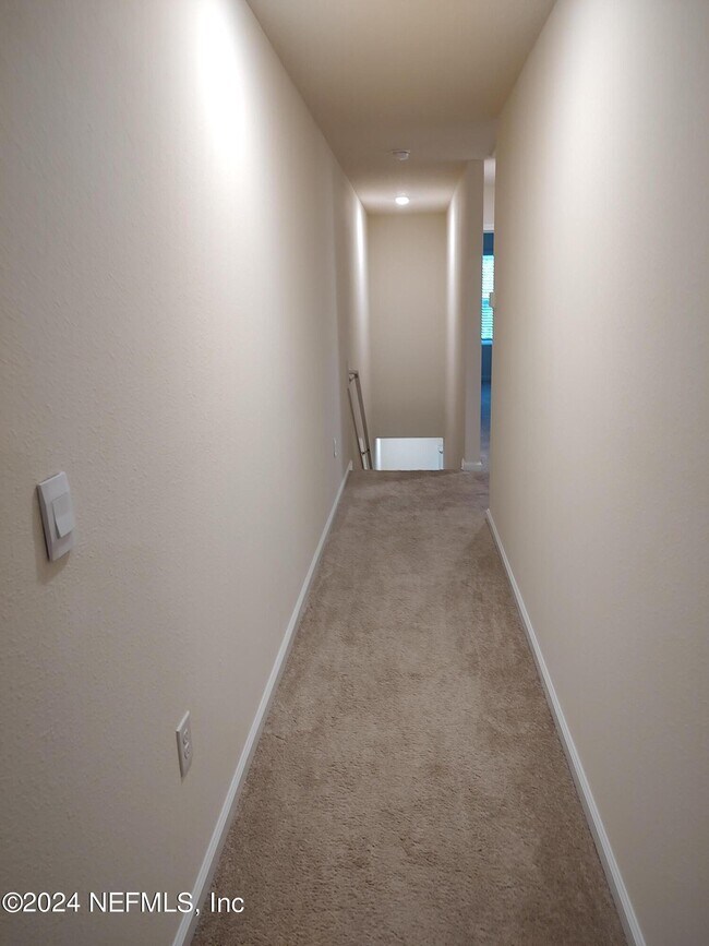 Foto del edificio - 9565 Star Dr