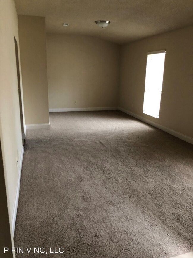 Building Photo - 4 br, 2 bath House - 106 Calla Ct