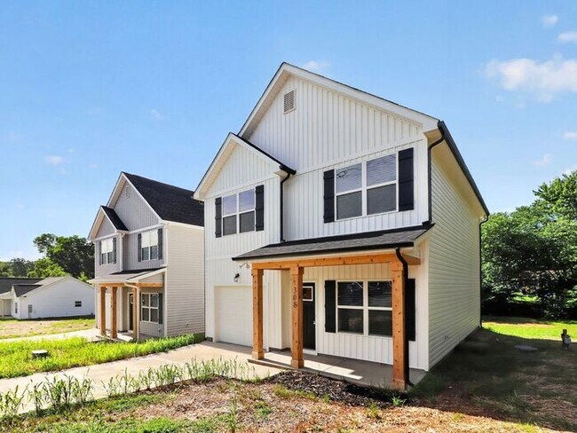 Foto del edificio - Brand New 3BD/2.5BA Single Family Home in the Heart of Monroe, NC!
