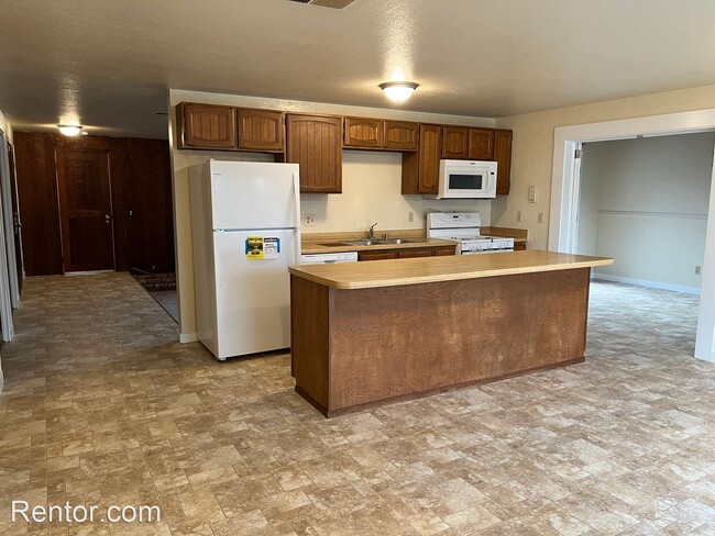 Building Photo - 3 br, 2 bath House - 1720 Felix Ave