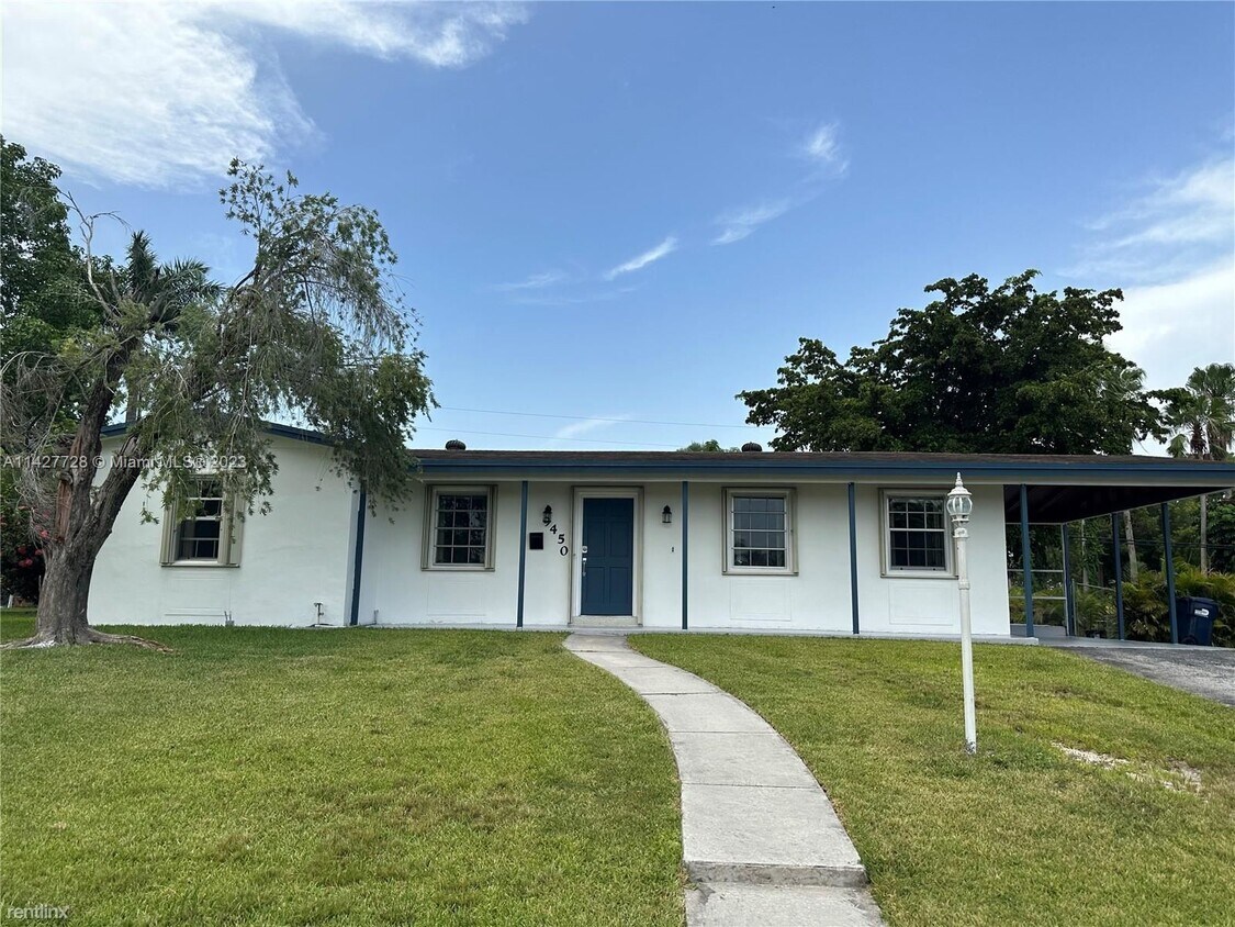 Primary Photo - 3 br, 2 bath House - 9450 SW 181st Ter