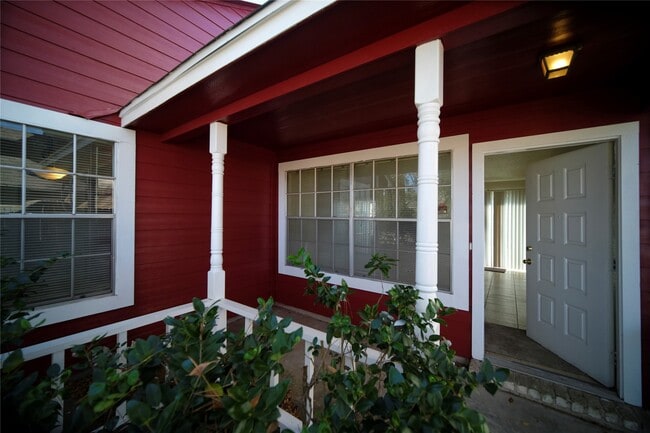 Building Photo - 12051 Spring Grove Dr