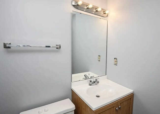 Foto del edificio - 306 Glenwood Ave