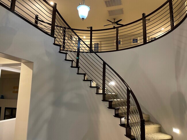 Foto del edificio - 2721 E Sunrise Pl