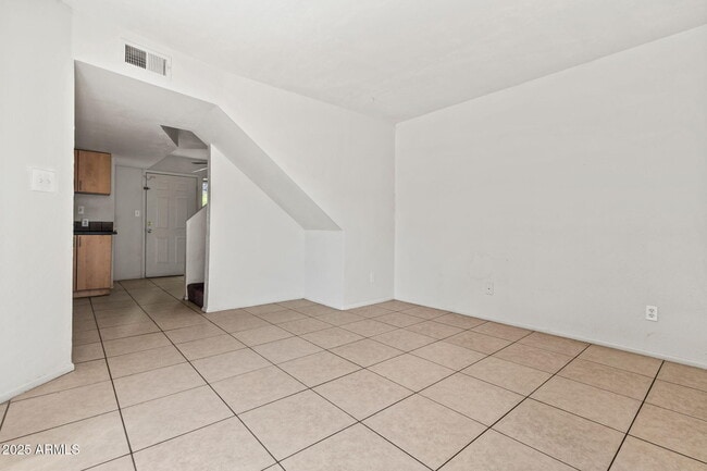 Building Photo - 1742 E Pepper Cir