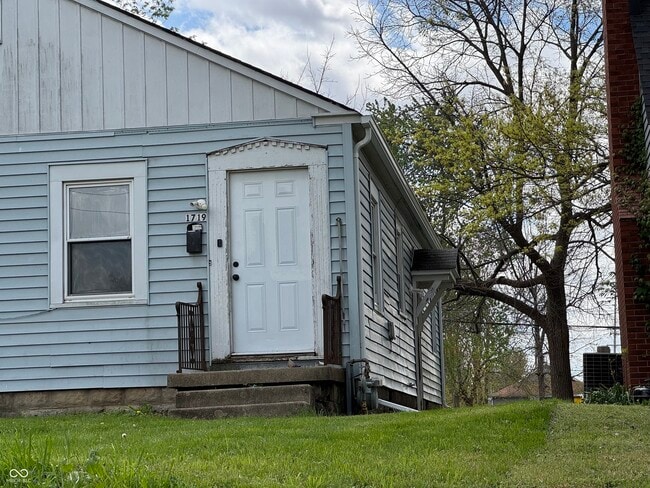 Building Photo - 1719 Johnson Ave