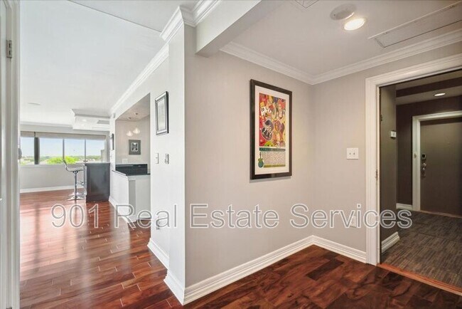 Foto del edificio - 655 Riverside Dr