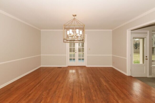 Foto del edificio - Large Wooded Lot in Carmel Clay Schools