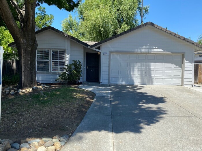 3 Bedroom / 2 Bath Home House Rental in Vacaville, CA