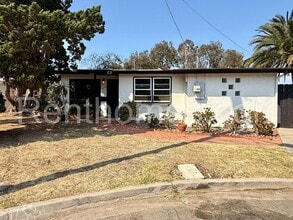 Building Photo - 3839 Jodi St