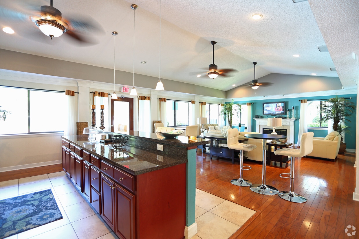 Landmark at Grayson Park Apartment Homes Rentals Tampa, FL