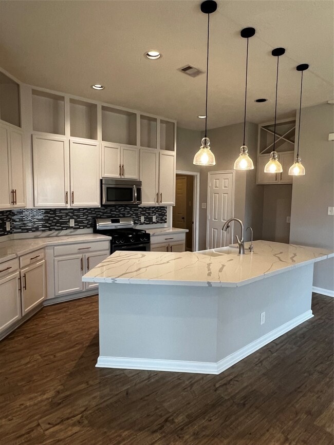 Foto del edificio - 6702 Path Way Ct