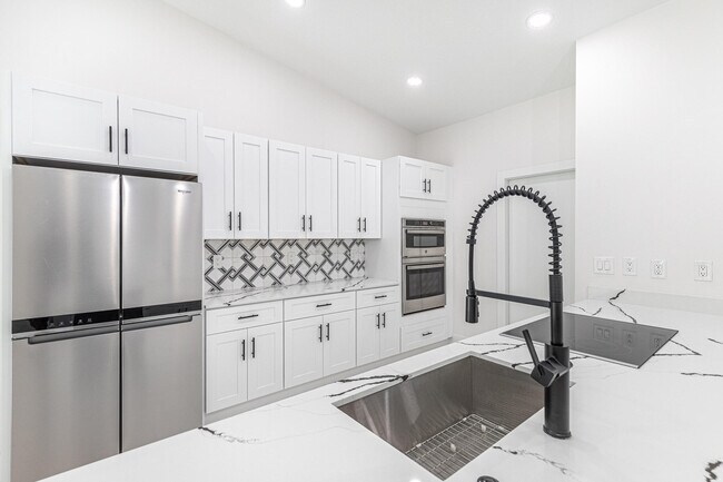 Building Photo - 48 Bentwater Cir