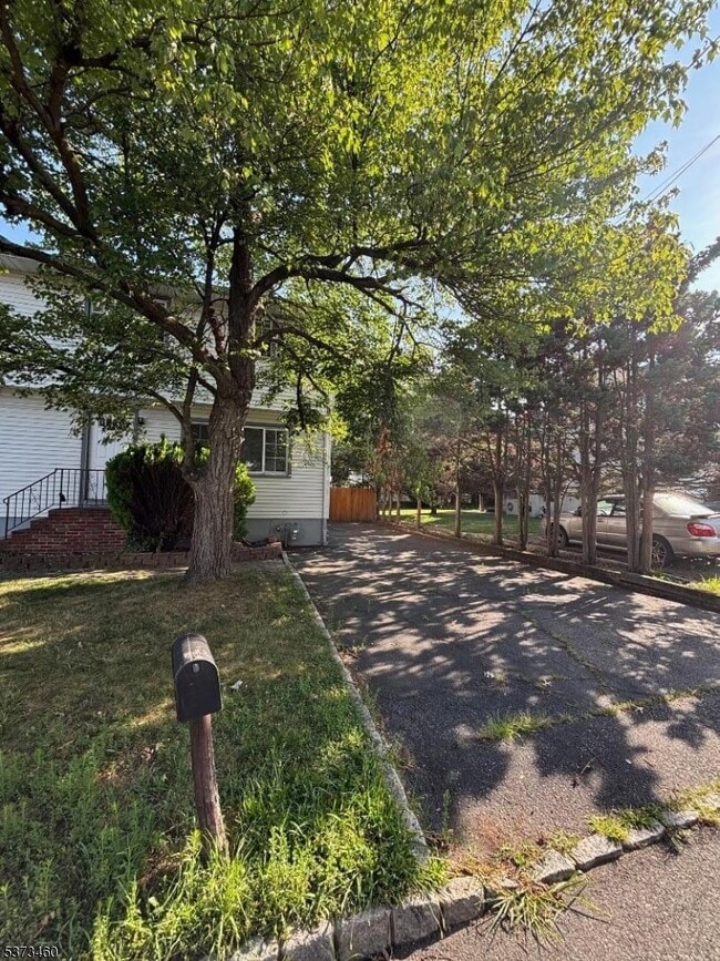 Building Photo - 80 Cedarhurst Ave