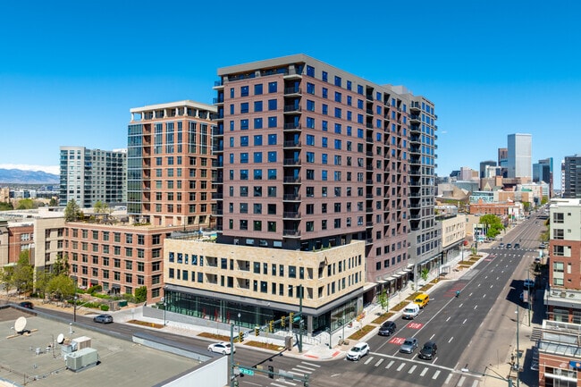 Building Photo - AMLI Golden Triangle