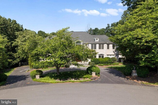Foto del edificio - 2608 Geneva Hill Ct