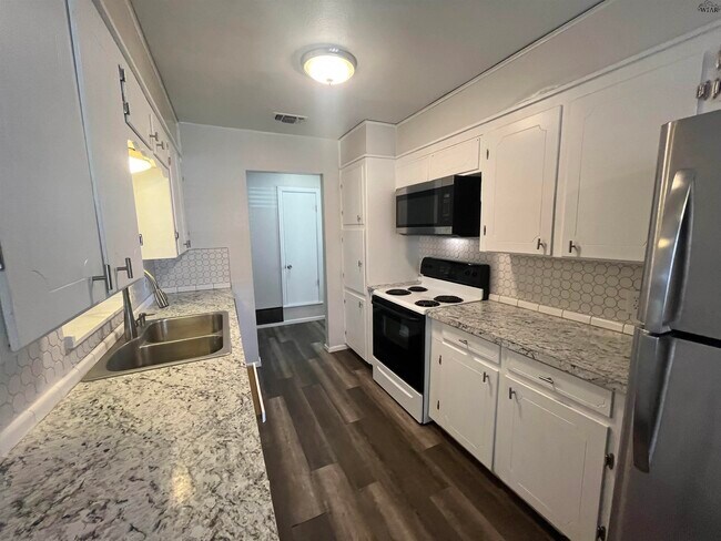 Foto del edificio - 2 Rene Cir