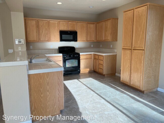 Building Photo - 3 br, 2 bath House - 5413 Ridgecrest Ct