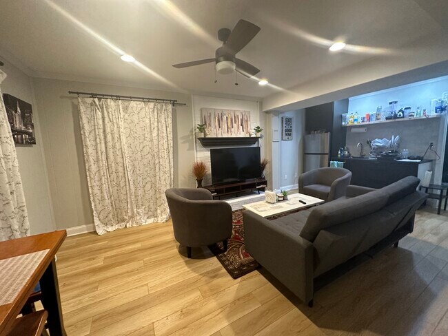 Foto del edificio - 13724 Penwith Ct