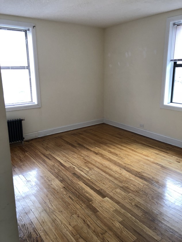 Foto del edificio - Gorgeous Studio Apartment in Woodside, Queens