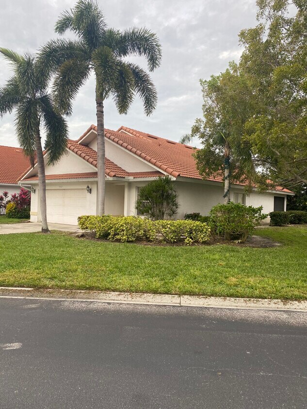 Casa para una sola familia - 4783 Europa Dr