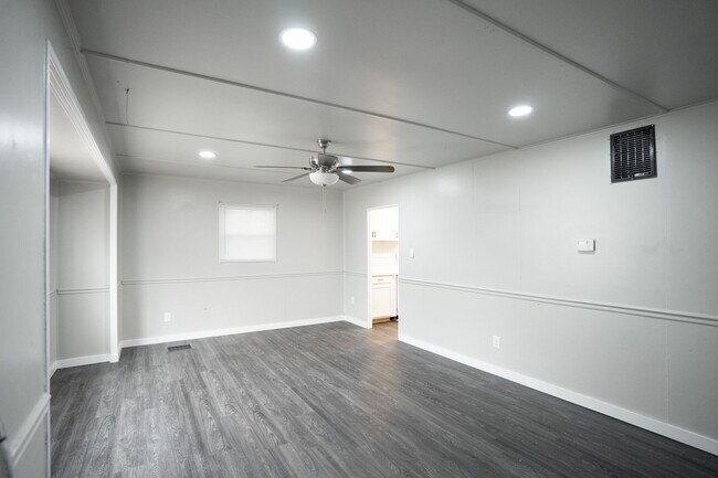 Foto del edificio - 3220 Alpine Rd